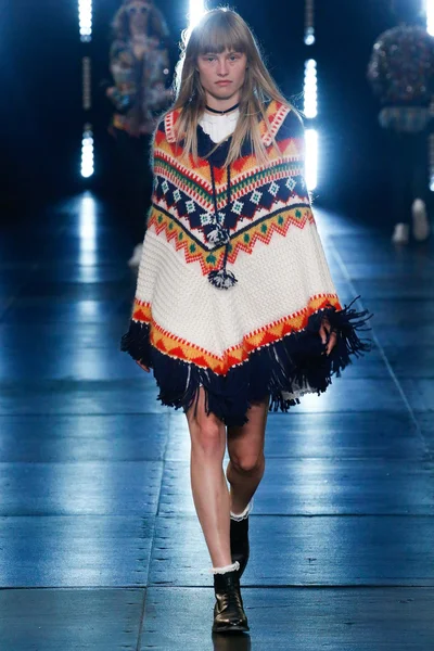 Look 23